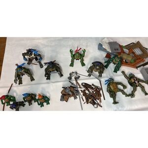 Teenage Mutant Ninja Turtles TMNT And Accessories Early 2000's Huge Lot 13 PLUS